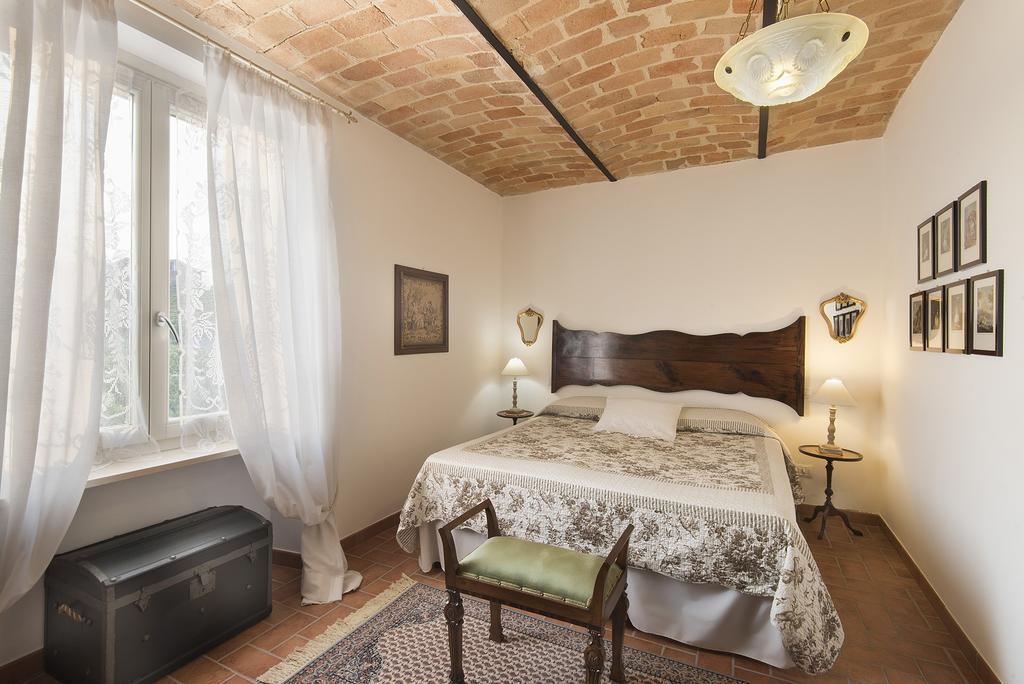 Agriturismo Albarossa Nizza Monferrato Oda fotoğraf